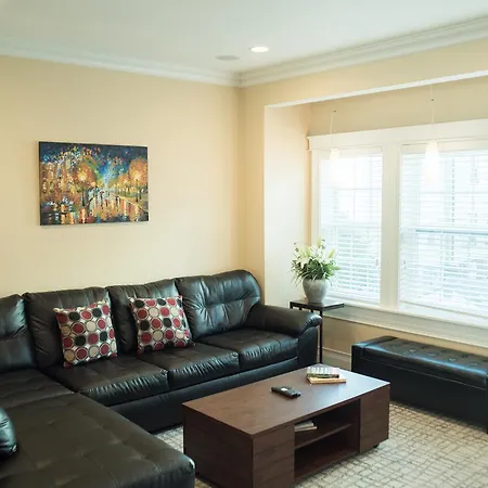 Beautiful 4beds3.5bath House Holiday home