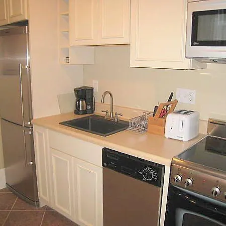Back Bay Suites Apartment *