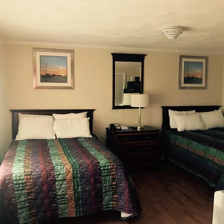 Motel Town Line