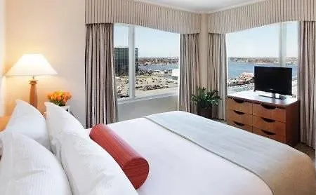 Seaport Hotel 4*