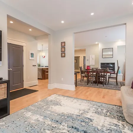 Apartment Sawyer On Jones Hill