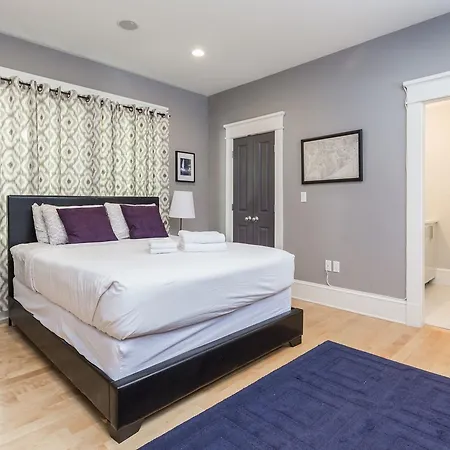 Apartment Sawyer On Jones Hill Boston