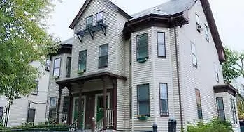 The Farrington 2* Boston