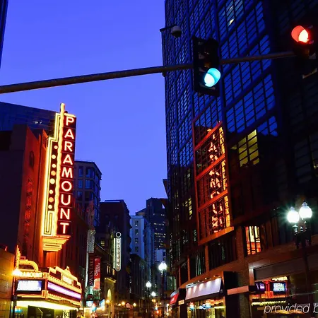 The Godfrey Hotel 4*