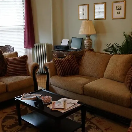 463 Beacon Street 2*