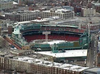 Evolve Fenway Diamond Apartment *