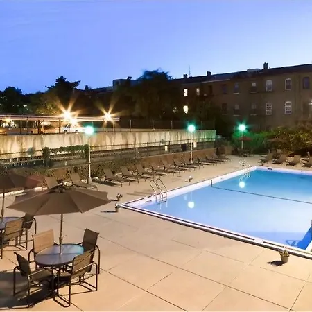 Global Luxury Suites At Longwood * Boston