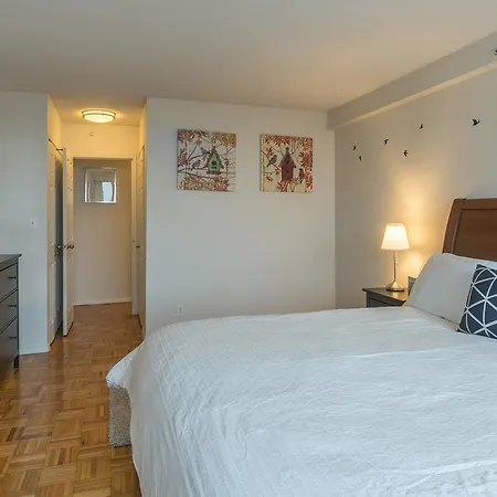 West End Hideaway Holiday home