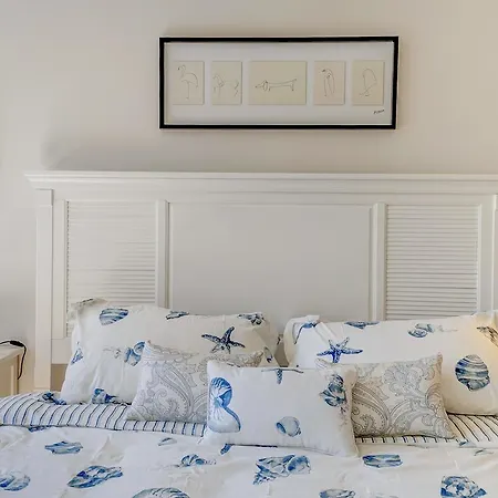 The West End Family Getaway Holiday home Boston