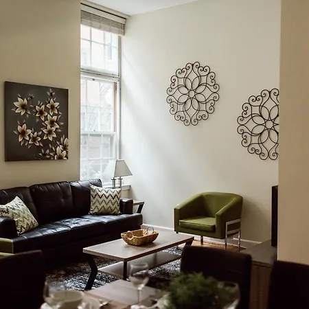 Alfred On Garrison Street Apartment *