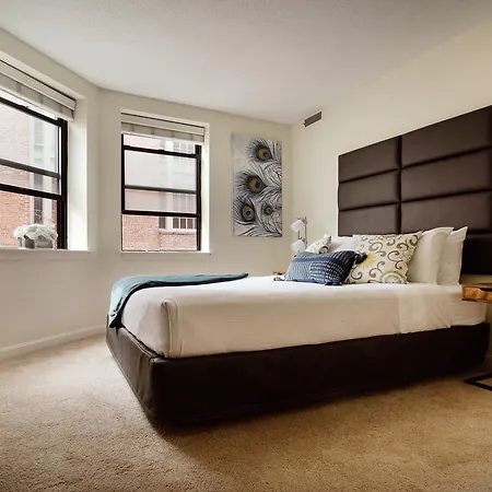 Alfred On Garrison Street Apartment *