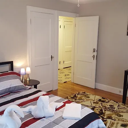 Natalie House 3* Boston