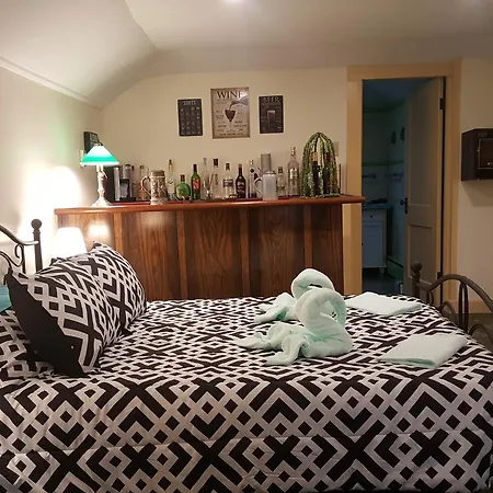 Natalie House Bed & Breakfast