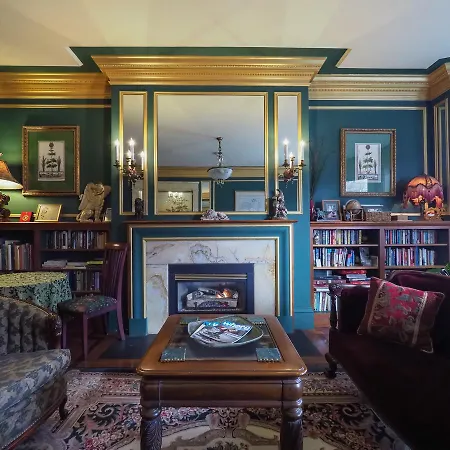 The Gryphon House Bed & Breakfast
