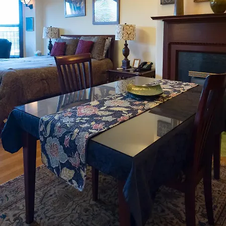 The Gryphon House Bed & Breakfast