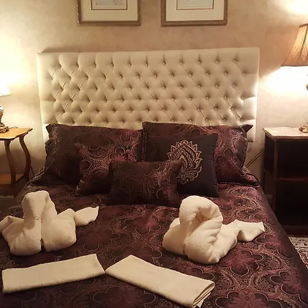 Natalie House Bed & Breakfast