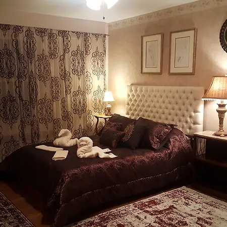Natalie House Bed & Breakfast