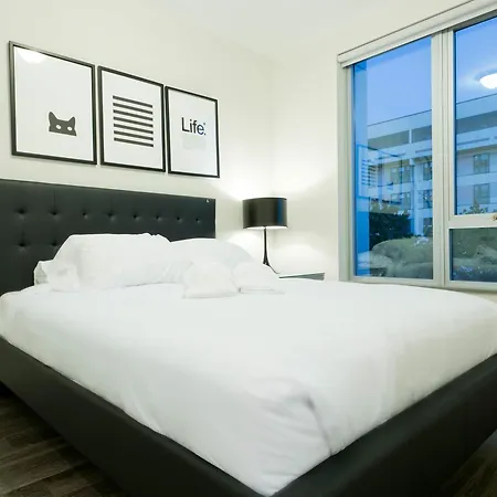 Three-bedroom On Tremont Street Apt 403