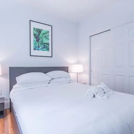 One-bedroom On Warrenton Street Apt 3