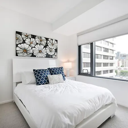 Global Luxury In South End Apartment