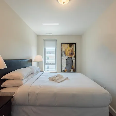 Apartment Two-bedroom On Tremont Street Apt 602
