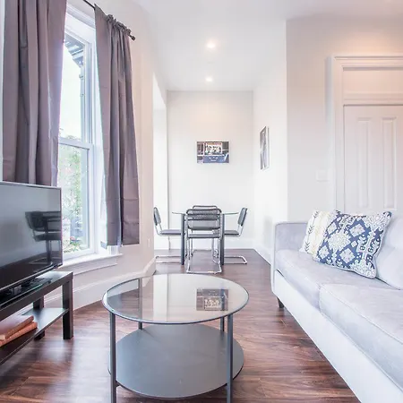 One-bedroom On Washington Street Apt 5 Apartment