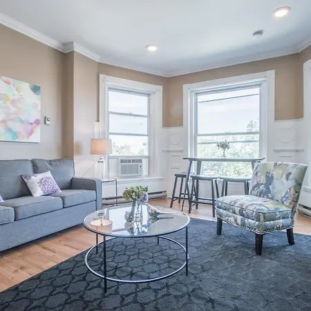 One-bedroom On Bay State Road Apt 3r Boston