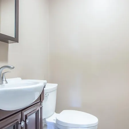 Aparthotel One-bedroom On Bay State Road Apt 3r *