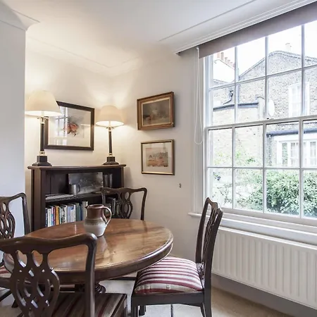 Knightsbridge By Onefinestay 3*