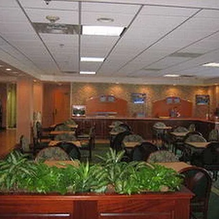 Express By Ihg Hotel 3*