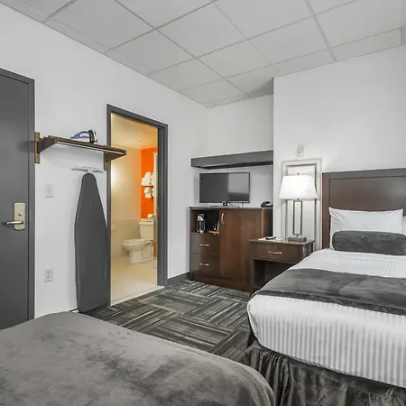 Hotel 140 3*