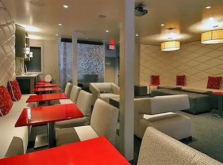 Charlesmark Hotel 3*