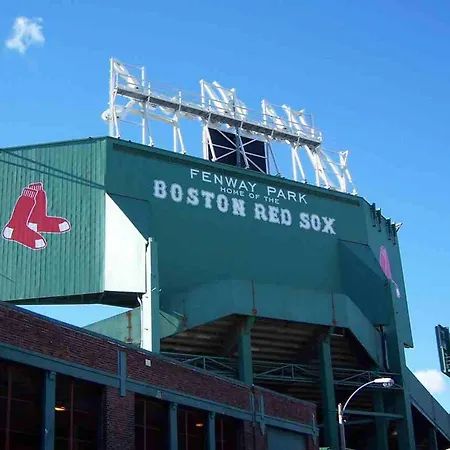 Hotel Boston 2*
