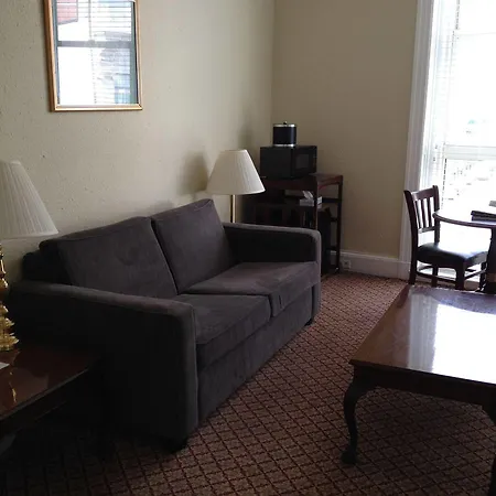 Buckminster 3* Boston