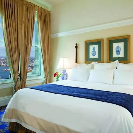 Hotel Marriott Vacation Club At Custom House,   3*