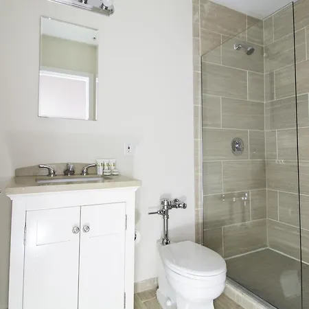 Apartment Studio On Arch Street Apt 2e