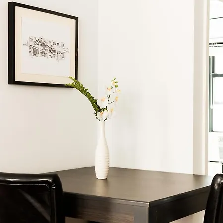 Premier Theater District Suites By Sonder Aparthotel