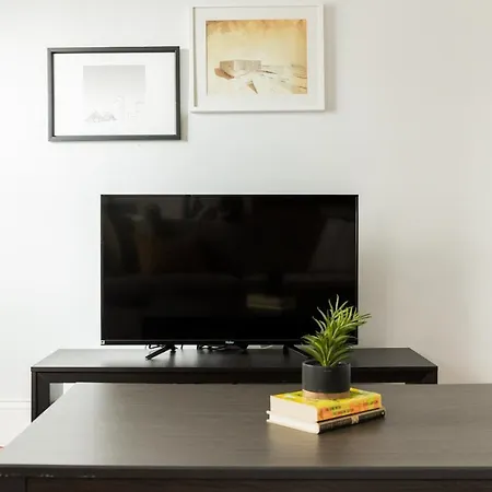 Premier Theater District Suites By Sonder Boston