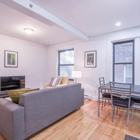 Premier Theater District Suites By Sonder Boston
