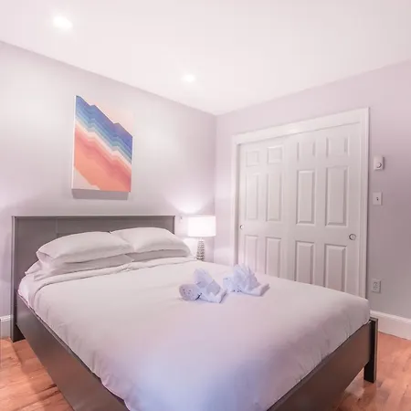 Aparthotel Premier Theater District Suites By Sonder