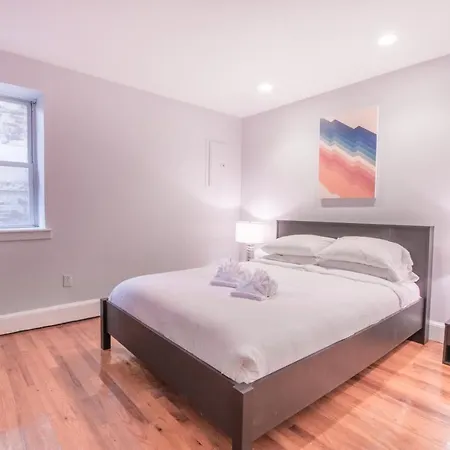 Premier Theater District Suites By Sonder Boston