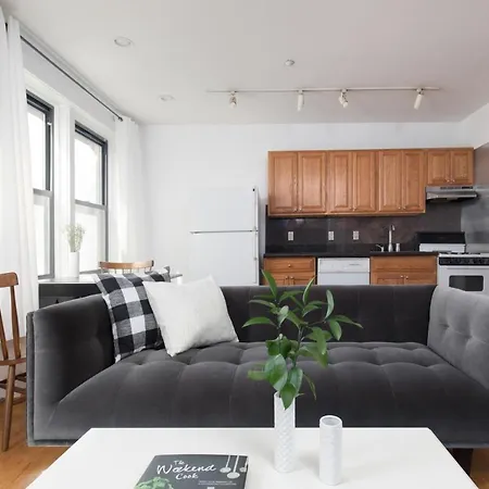 Premier Theater District Suites By Sonder Boston