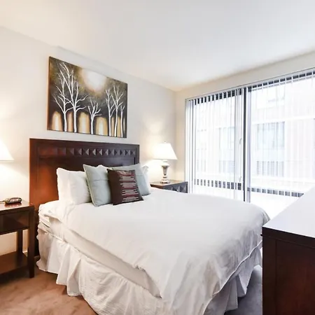 Global Luxury At Garden * Boston