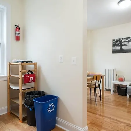 Stunning 2 Bedroom By University With Parking Apartment