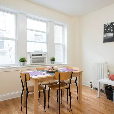 Stunning 2 Bedroom By University With Parking