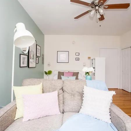 Modern Back Bay Suites By Sonder 3*