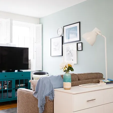 Modern Back Bay Suites By Sonder Aparthotel 3*