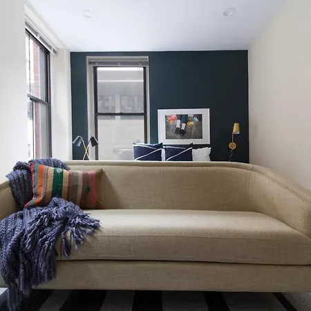 Studio On Arch Street Apt 4c *