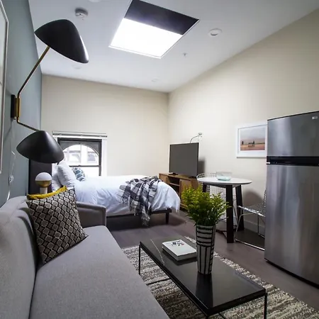 Apartment Studio On Arch Street Apt 5b *