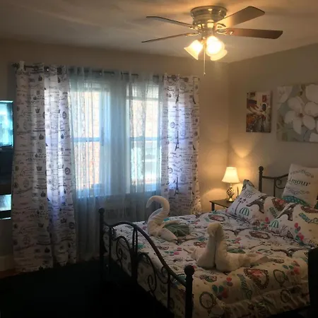 Bed & Breakfast Natalie House Boston